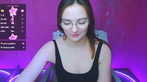 Snapshot of amelie_jackson_ chatting on February 2, 12:46 pm Amelie online show from February 2, 12:46 pm