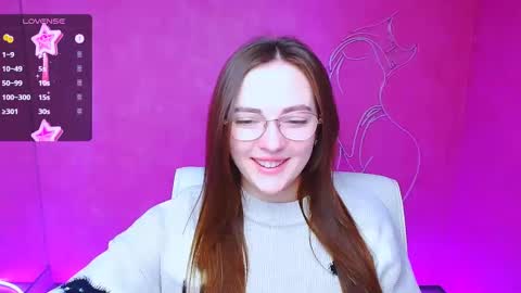 Snapshot of amelie_jackson_ chatting on February 6, 6:40 am Amelie online show from February 6, 6:40 am