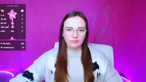 Snapshot of amelie_jackson_ chatting on February 8, 9:35 am Amelie online show from February 8, 9:35 am