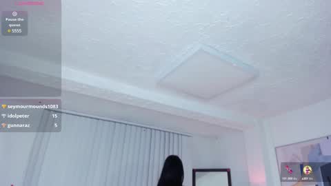 Amelie Jons online show from February 15, 11:58 pm