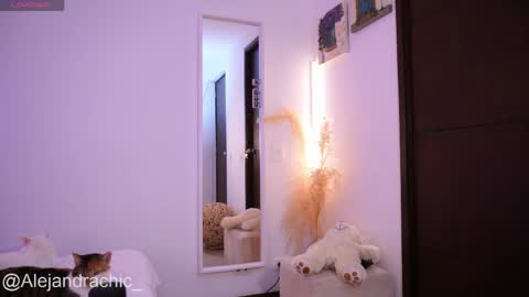 Alejandra  online show from April 13, 11:32 pm