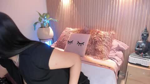 Snapshot of amelie_x chatting on November 20, 2:12 am Amelie online show from November 20, 2:12 am