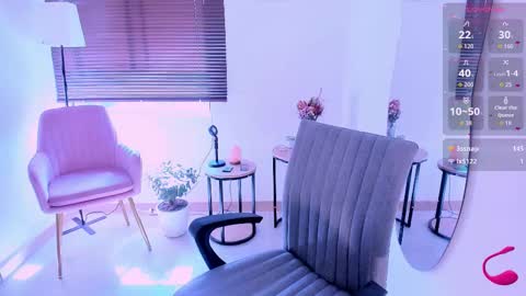 Snapshot of ameliegraham chatting on November 20, 2:28 pm Amelie Graham online show from November 20, 2:28 pm