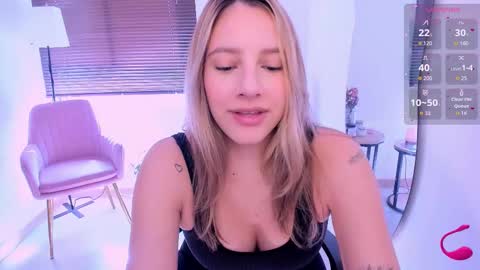 Snapshot of ameliegraham chatting on November 21, 2:27 pm Amelie Graham online show from November 21, 2:27 pm