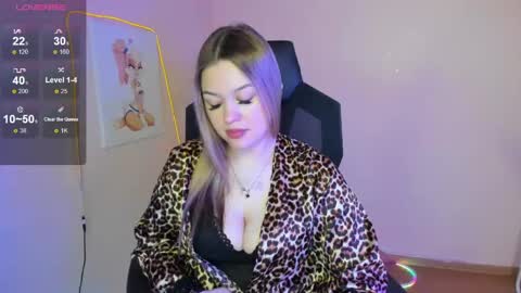 Amelie online show from May 23, 4:11 pm