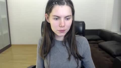 Amelie online show from November 18, 5:17 pm