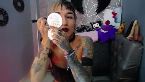 AMELIEROUS .. see you tomorrow  kisses online show from October 10, 10:53 pm