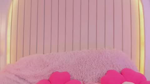 Amelia online show from September 28, 1:00 am