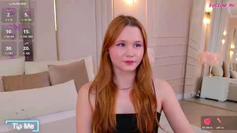 AmeliRoyse online show from March 25, 5:30 pm