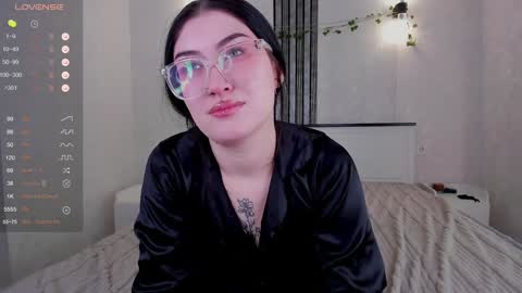 Aylin  online show from February 5, 5:09 am