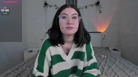 Aylin  online show from February 27, 8:06 am
