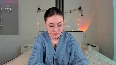 Aylin  online show from February 28, 4:54 am