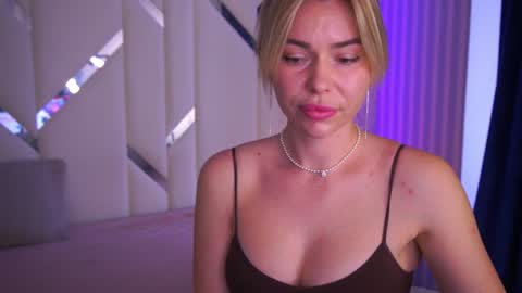 Amely online show from January 30, 10:08 am