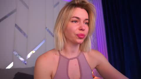 Amely online show from March 7, 5:17 pm