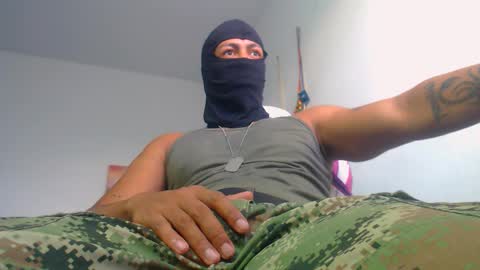 Snapshot of american_challenges chatting on October 31, 11:22 am miguel online show from October 31, 11:22 am