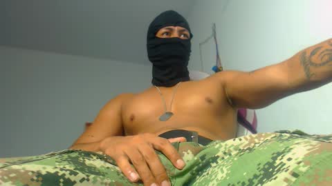 Snapshot of american_challenges chatting on November 1, 10:39 am miguel online show from November 1, 10:39 am