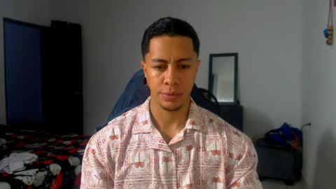 Snapshot of american_challenges chatting on February 3, 11:59 am miguel online show from February 3, 11:59 am