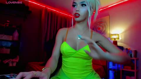 AMETHYST look at my BIO online show from December 21, 7:54 pm