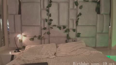      online show from October 11, 8:51 pm