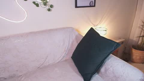      online show from January 18, 11:52 pm