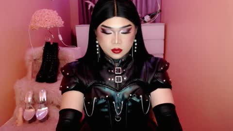Queen Mireska online show from September 14, 3:22 pm