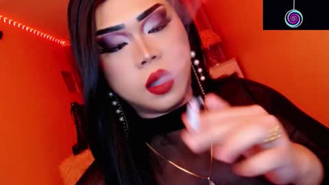 Snapshot of amiadoll chatting on November 22, 2:16 pm Queen Mireska online show from November 22, 2:16 pm