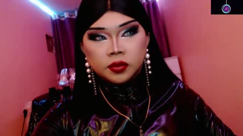 Queen Mireska online show from June 7, 3:38 pm