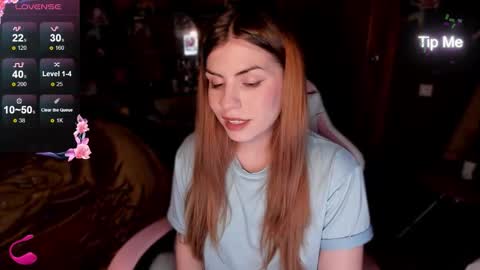 Snapshot of amiandthomas chatting on October 8, 1:14 am VelvetCaprice online show from October 8, 1:14 am