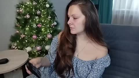 Snapshot of amilafran chatting on January 13, 5:44 am Mila online show from January 13, 5:44 am