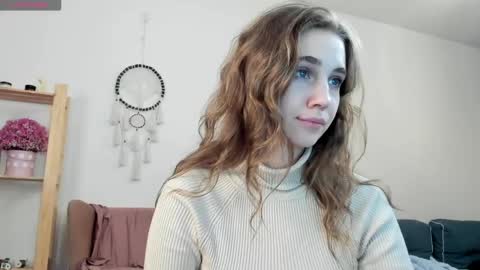 Emily online show from April 5, 9:34 pm