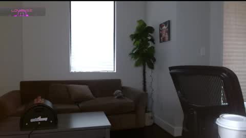 amilust online show from January 10, 4:30 pm