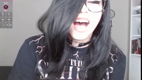 Snapshot of amilustxx chatting on January 12, 10:15 pm amilust online show from January 12, 10:15 pm