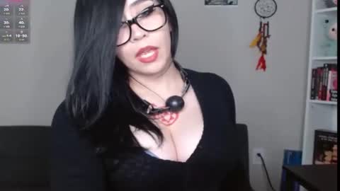 Snapshot of amilustxx chatting on February 11, 9:42 pm amilust online show from February 11, 9:42 pm