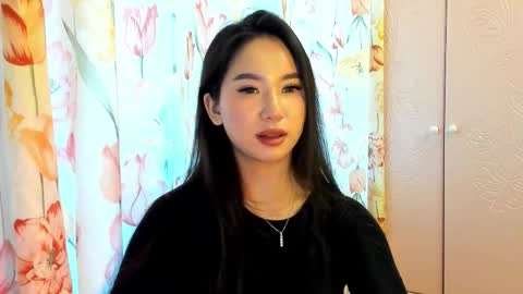 Snapshot of amina_artin chatting on December 2, 5:57 am Amina online show from December 2, 5:57 am