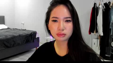 Snapshot of amina_artin chatting on January 18, 6:12 pm Amina online show from January 18, 6:12 pm