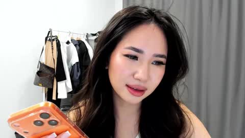 Snapshot of amina_artin chatting on February 26, 1:43 pm Amina online show from February 26, 1:43 pm