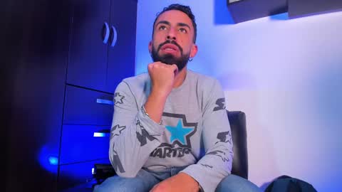 Amir online show from February 27, 7:26 pm