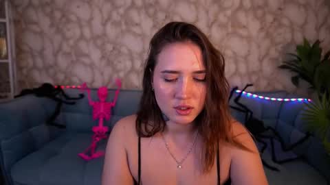 Snapshot of amirachase chatting on October 25, 12:13 pm Kate online show from October 25, 12:13 pm