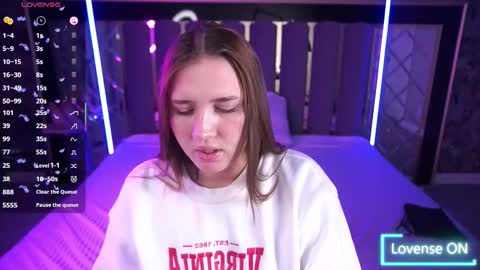 Kate online show from March 3, 1:39 pm