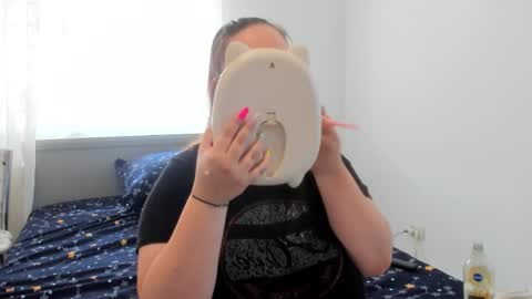 Amira Vyxen online show from May 20, 7:47 am