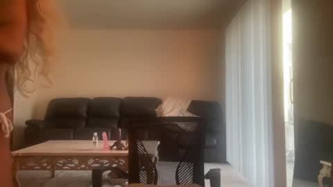 Snapshot of amirime chatting on April 6, 9:38 pm Aulani 3 online show from April 6, 9:38 pm