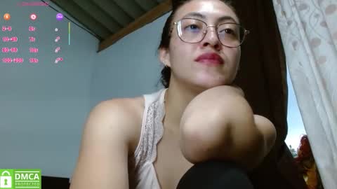 amitlu_ online show from May 21, 10:39 pm