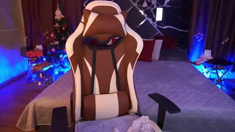 amivibe online show from December 23, 4:21 am