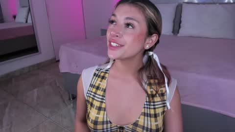 Snapshot of ammy_camm chatting on January 11, 7:06 am Ammy online show from January 11, 7:06 am