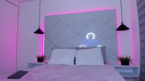 Snapshot of ammy_camm chatting on February 11, 4:11 am Ammy online show from February 11, 4:11 am