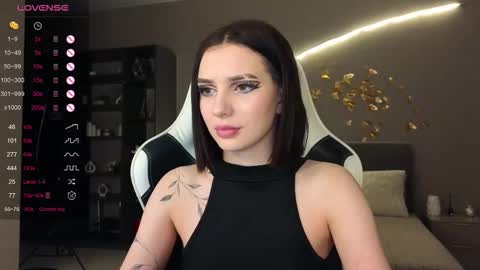 Ammy  dont forget to thumbs up me  online show from November 10, 9:19 am