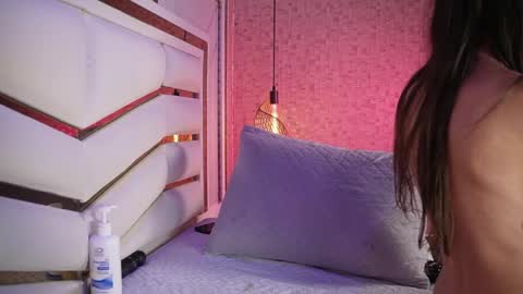 ammy durand online show from April 3, 7:06 am