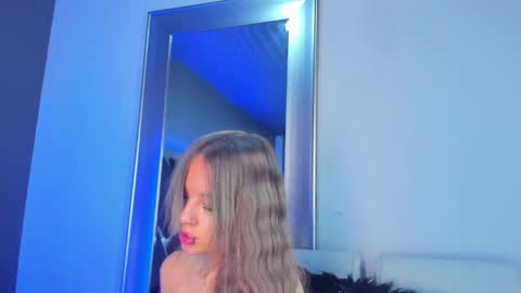 Ammy Jones online show from April 20, 7:48 pm