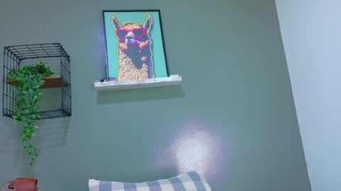 A M M Y  online show from April 13, 10:10 am