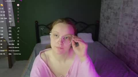 Snapshot of ammywink chatting on May 27, 1:24 am Ammy online show from May 27, 1:24 am